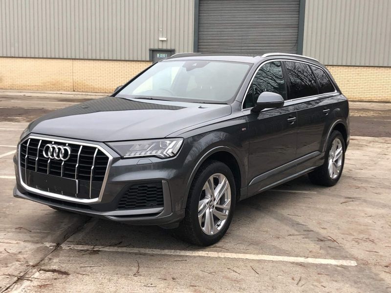 Audi Q7 (Exclusive Hire) 17